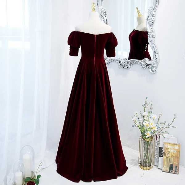 Elegant Suede Burgundy Prom Dresses 2021 A-Line / Princess Off-The-Shoulder Short Sleeve Backless Floor-Length / Long Prom Formal Dresses