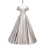 Scintillantes Argenté Glitter Paillettes Satin Robe De Bal 2021 Princesse Encolure Carrée Tachetée Manches Courtes Dos Nu Longue Robe De Ceremonie