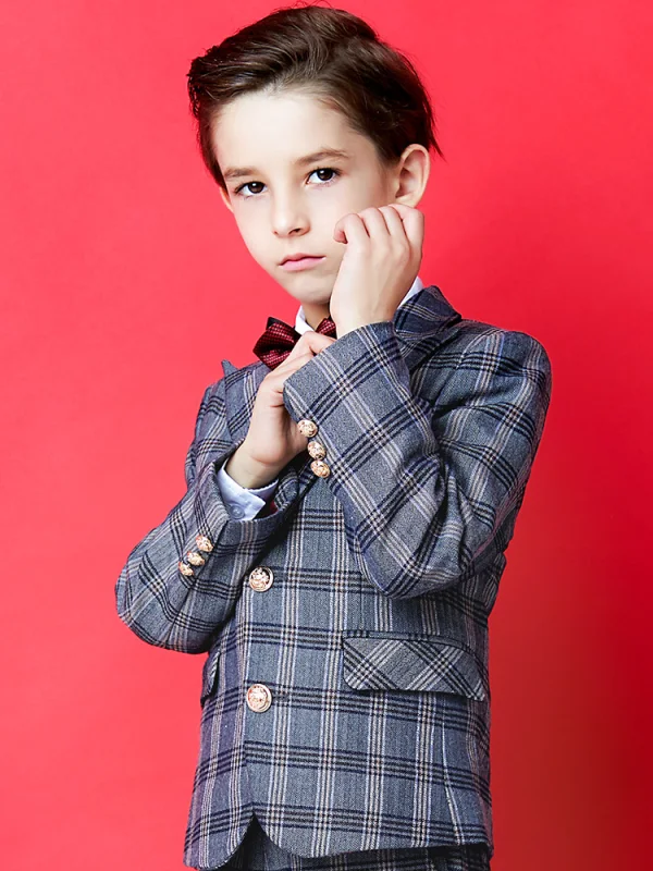 Modest / Simple Grey Boys Wedding Suits 2021 Bow Tie Long Sleeve Coat Pants Shirt Vest