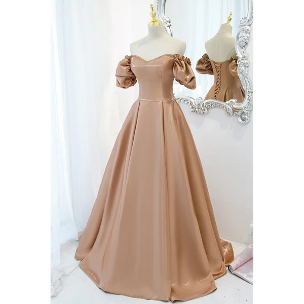 Élégant Champagne Robe De Bal Princesse 2021 Encolure Carrée Volants Manches Courtes Dos Nu Longue Robe De Ceremonie