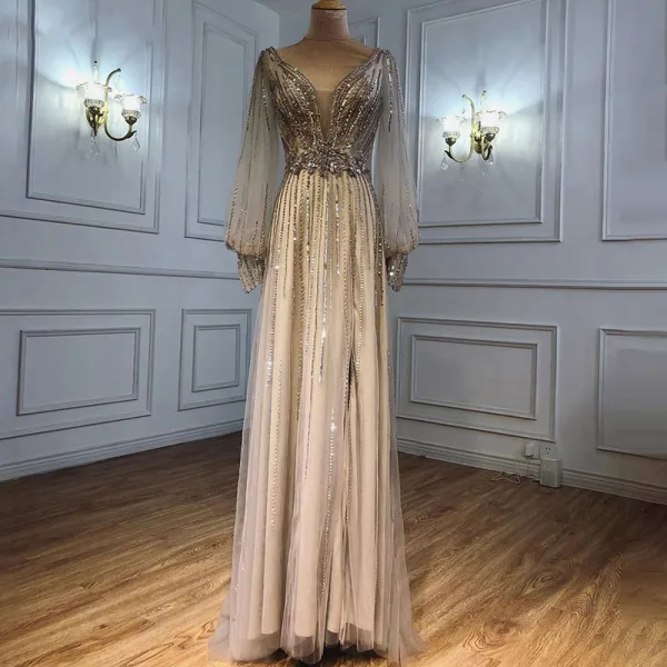 Charmant High End Beige Abendkleider 2021 A Linie V-Ausschnitt Perlenstickerei Strass Pailletten Lange Ärmel Rückenfreies Sweep / Pinsel Zug Abend Festliche Kleider