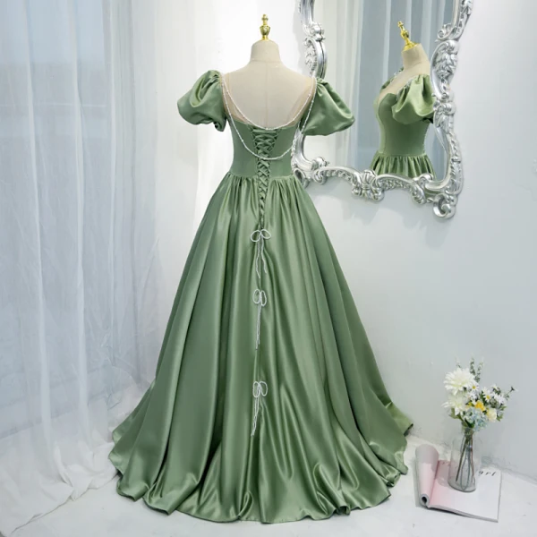 Eleganta Sage Grön Satin Balklänningar 2021 Prinsessa Urringning Beading Pösigt Korta ärm Halterneck Långa Formella Klänningar