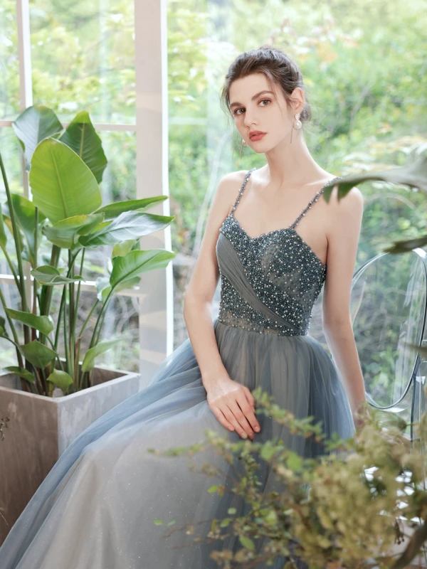 Élégant Océan Bleu Robe De Bal 2021 Princesse Bretelles Spaghetti Perlage Perle Paillettes Sans Manches Dos Nu Longue Robe De Ceremonie