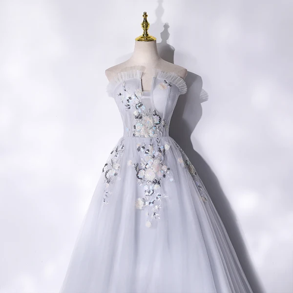 Élégant Argenté Paillettes En Dentelle Fleur Robe De Bal 2021 Princesse Volants Bustier Sans Manches Dos Nu Longue Robe De Ceremonie