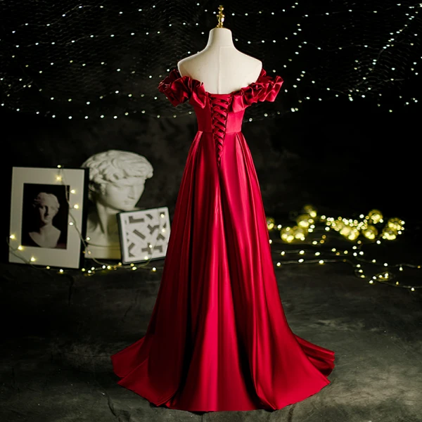Elegant Burgundy Satin Prom Dresses 2021 A-Line / Princess Off-The-Shoulder Sleeveless Backless Floor-Length / Long Formal Dresses