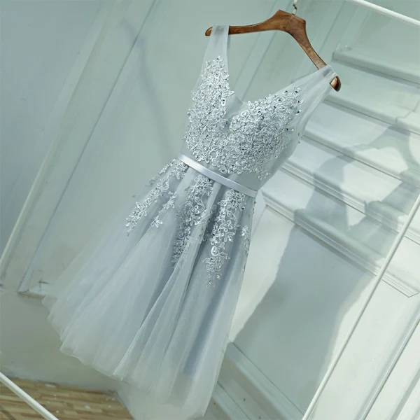 Chic / Beautiful Silver Wedding Party Dresses 2017 Lace Flower Strappy Sleeveless V-Neck Backless A-Line / Princess Short Bridesmaid Dresses