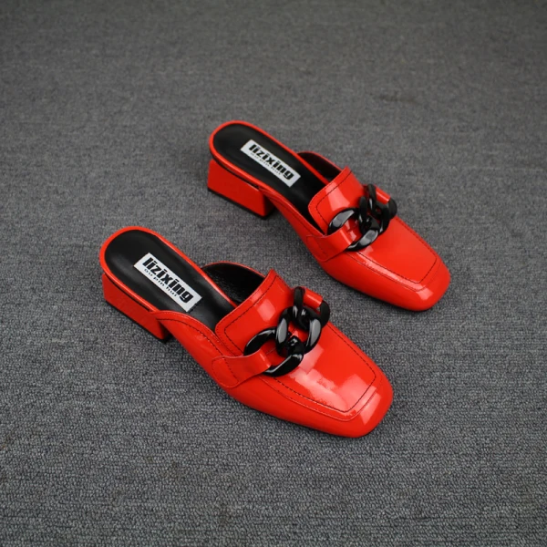 Vintage Weiß Freizeit Pantolette & Flip-Flops 2019 Leder Thick Heels Quadratische Zehe Damenschuhe