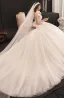 Sjarmerende Elfenben Brudekjoler 2019 Ballkjole Beading Perle Kjæreste Uten Ermer Ryggløse Cathedral Train