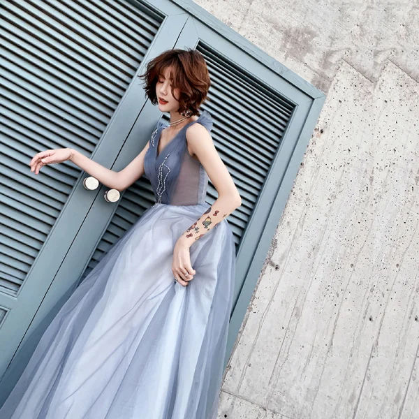 Élégant Bleu Robe De Soirée 2019 Princesse V-Cou Perlage Cristal Sans Manches Dos Nu Longue Robe De Ceremonie