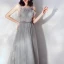 Élégant Gris Robe De Soirée 2019 Princesse Volants Encolure Dégagée Perlage En Dentelle Fleur Sans Manches Dos Nu Longue Robe De Ceremonie