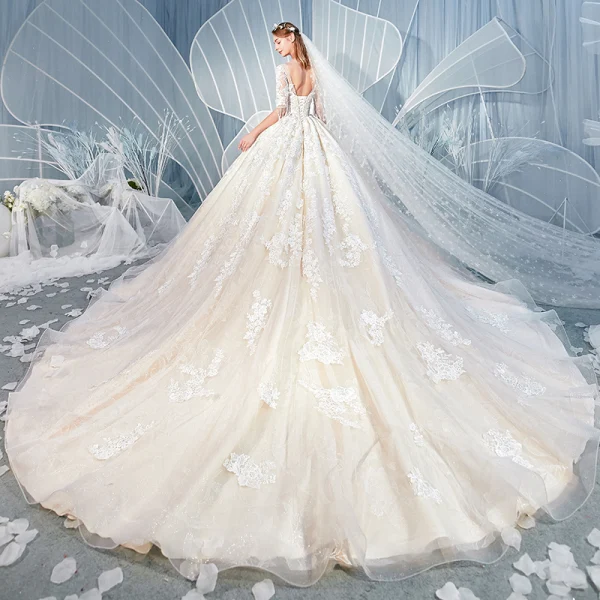 Chic / Belle Champagne Robe De Mariée 2019 Princesse Encolure Dégagée Perlage Gland Perle En Dentelle Fleur Appliques Faux Diamant 1/2 Manches Dos Nu Cathedral Train