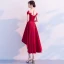 Chic Bordeaux Robe De Cocktail 2019 Princesse Encolure Dégagée En Dentelle Fleur Appliques Perle Paillettes Noeud Manches Courtes Asymétrique Robe De Ceremonie