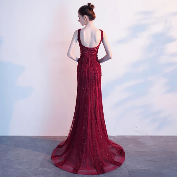 Luxury / Gorgeous Burgundy Evening Dresses 2019 Trumpet / Mermaid V-Neck Beading Crystal Sleeveless Backless Sweep Train Formal Dresses