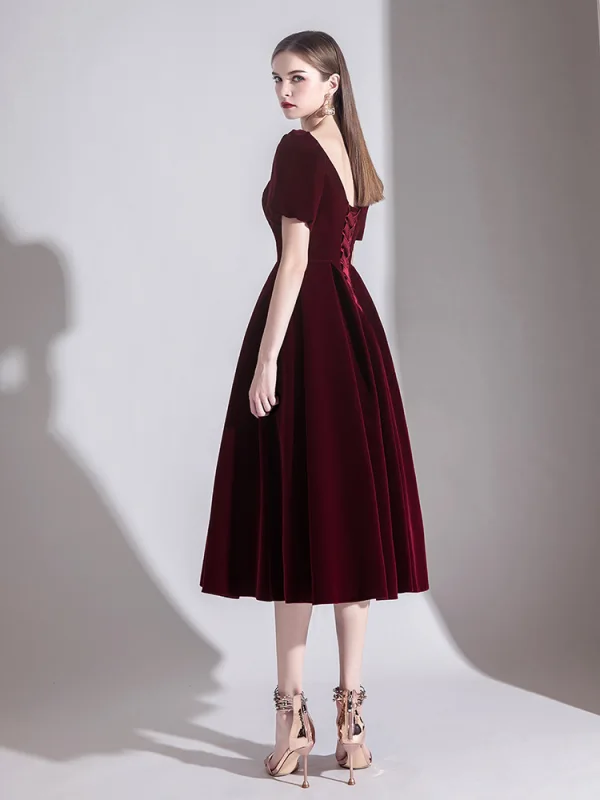 Elegant Burgundy Evening Dresses  2020 A-Line / Princess Suede Square Neckline Short Sleeve Backless Tea-length Formal Dresses