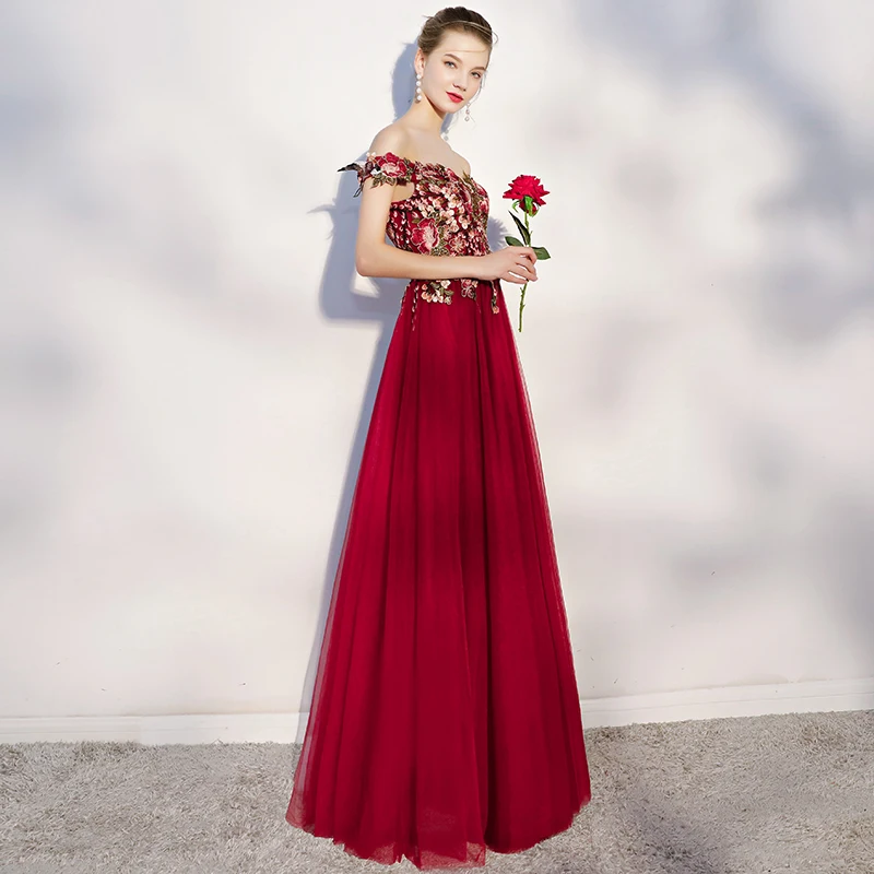 Chic Beautiful Burgundy Prom Dresses 2018 A Line Princess Appliques Off The Shoulder Backless Sleeveless Floor Length Long Formal Dresses Chic Beautiful Burgundy Prom Dresses 2018 A Line Princess Appliques Off The Shoulder Backless Sleeveless Floor Length Long Formal Dresses