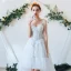 Leichtes Ivory / Creme Strand Brautkleider / Hochzeitskleider 2020 A Linie Spaghettiträger Perlenstickerei Pailletten Applikationen Spitze Ärmellos Rückenfreies Rüschen Sweep / Pinsel Zug