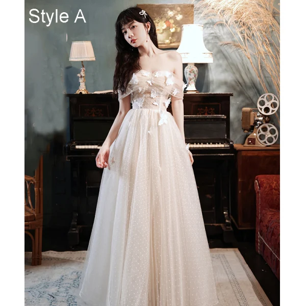 Modest / Simple Champagne Bridesmaid Dresses 2021 A-Line / Princess Scoop Neck Butterfly Lace Flower Short Sleeve Backless Floor-Length / Long Wedding Party Dresses