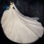 Luxe Champagne Robe De Mariée 2020 Princesse Encolure Carrée En Dentelle Fleur Appliques Faux Diamant Perle Sans Manches Dos Nu Royal Train