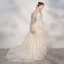 Elegant Champagne Brudekjoler 2018 Prinsesse Blonder Appliques Kjæreste Ryggløse Uten Ermer Domstol Tog Bryllup