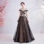 Haut de Gamme Noire Doré Robe De Soirée 2020 Princesse Encolure Dégagée Perlage Cristal Paillettes En Dentelle Fleur Manches Courtes Dos Nu Longue