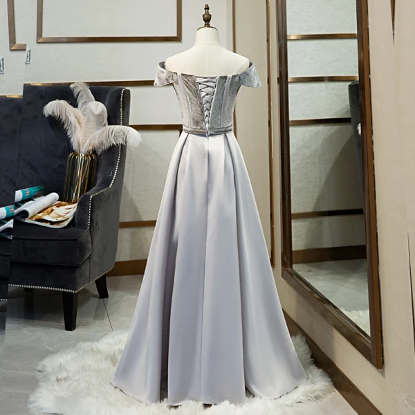 Classic Grey Prom Dresses 2019 A-Line / Princess Off-The-Shoulder Suede Short Sleeve Backless Floor-Length / Long Formal Dresses