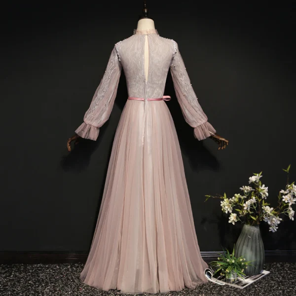 Elegant Blushing Pink Evening Dresses  2020 A-Line / Princess Scoop Neck Pearl Lace Flower Long Sleeve Backless Floor-Length / Long Formal Dresses