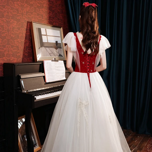 Lovely Burgundy Prom Dresses 2021 A-Line / Princess V-Neck Beading Short Sleeve Backless Bow Floor-Length / Long Formal Dresses
