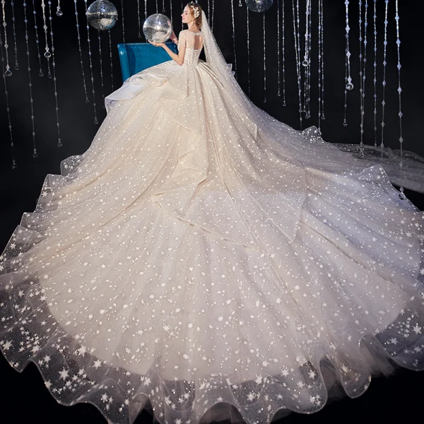 Luxury / Gorgeous Champagne Wedding Dresses 2020 Ball Gown Scoop Neck Beading Tassel Sequins Lace Flower Appliques Sleeveless Backless Royal Train