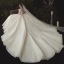 Luxe Champagne Robe De Mariée 2020 Robe Boule De l'épaule Glitter Perlage Paillettes Perle Manches Courtes Dos Nu Cathedral Train