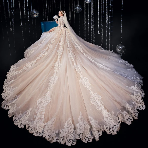 Élégant Haut de Gamme Champagne Robe De Mariée 2020 Robe Boule Glitter En Dentelle Fleur Col Haut 3/4 Manches Royal Train