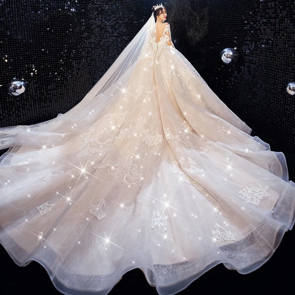 Luxe Champagne Robe De Mariée 2020 Robe Boule Encolure Dégagée Perlage Paillettes En Dentelle Fleur 3/4 Manches Dos Nu Royal Train