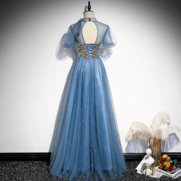 Fabuleux Océan Bleu Perlage Paillettes Robe De Bal 2021 Princesse Col Haut Manches Courtes Dos Nu Perle Longue Robe De Ceremonie