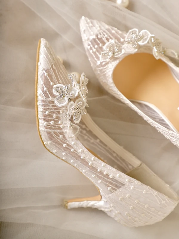 Chic Ivoire Chaussure De Mariée 2020 Cuir Fait main Perlage En Dentelle Fleur Mariage 9 cm Talons Aiguilles À Bout Pointu Escarpins