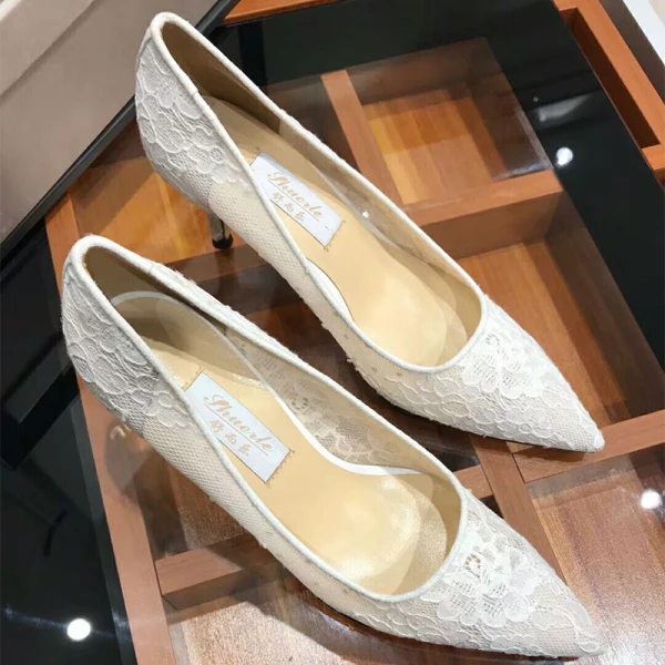 Schöne Ivory / Creme Spitze Brautschuhe 2020 10 cm Stilettos Spitzschuh Hochzeit Pumps