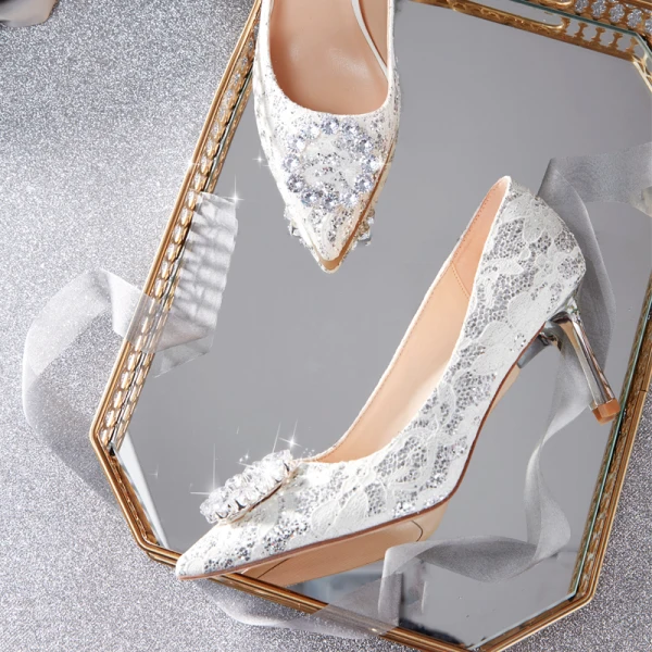 Charming Ivory Wedding Shoes 2020 Lace Rhinestone Sequins 7 cm Stiletto Heels Pointed Toe Wedding Pumps