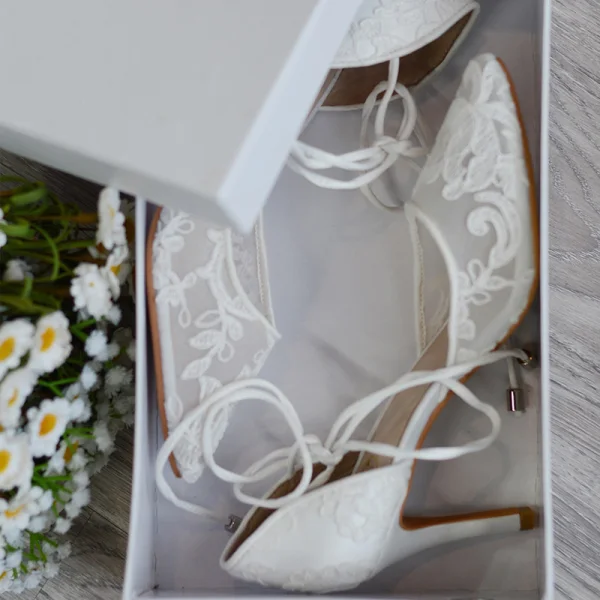 High-end Ivory Handmade Wedding Shoes 2020 Leather Tulle Lace Flower 8 cm Stiletto Heels Pointed Toe Wedding High Heels