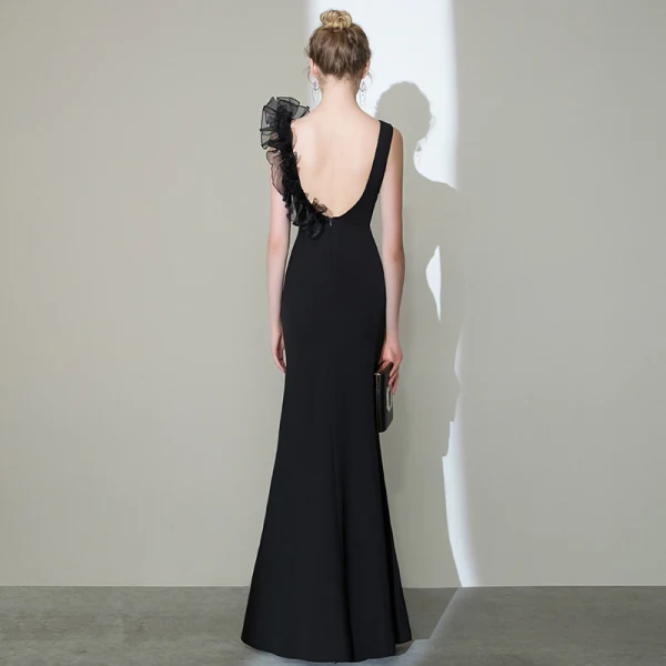 Élégant Couleur Unie Noire Robe De Soirée 2020 Trompette / Sirène V-Cou Sans Manches Dos Nu Longue Robe De Ceremonie