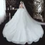 Élégant Ivoire Volants en Cascade Robe De Mariée 2020 Robe Boule Encolure Dégagée Perlage Perle Paillettes Noeud 3/4 Manches Dos Nu Cathedral Train