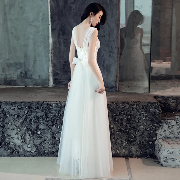 Simple Blanche En Dentelle Fleur Robe De Bal 2022 Princesse Encolure Dégagée Sans Manches Dos Nu Longue Robe De Ceremonie