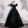 Elegant Black Satin Prom Dresses 2022 Ball Gown Scoop Neck Puffy Short Sleeve Beading Bow Backless Floor-Length / Long Formal Dresses