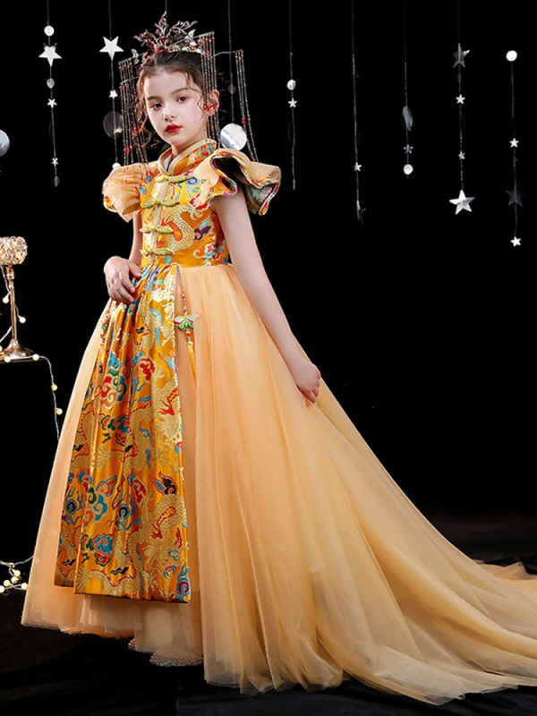 Style Chinois Jaune Impression Anniversaire Robe Ceremonie Fille 2022 Robe Boule Col Haut Gonflée Manches Courtes Tribunal Train Robe Ceremonie Fille