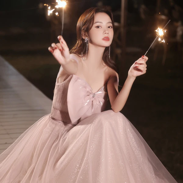 Chic / Belle Rougissant Rose Robe De Bal 2022 Princesse De l'épaule Noeud Paillettes Faux Diamant Manches Courtes Dos Nu Longue Robe De Ceremonie