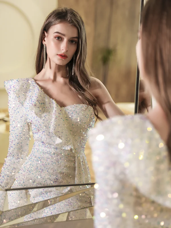 Sexy Ivoire Perlage Paillettes Robe De Soirée 2022 Trompette / Sirène Une épaule Manches Longues Dos Nu Fendue devant Longue Robe De Ceremonie