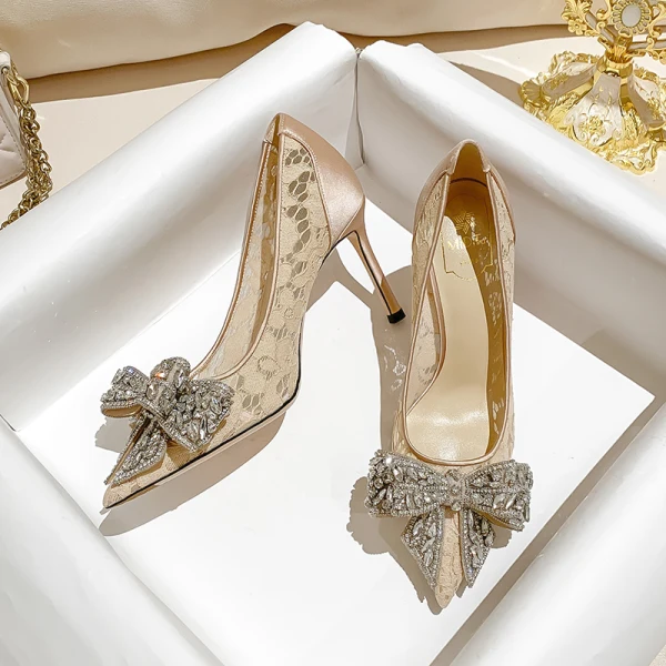 Charming Nude Rhinestone Bow Wedding Shoes 2022 Leather 8 cm Stiletto Heels Pointed Toe Wedding Pumps High Heels
