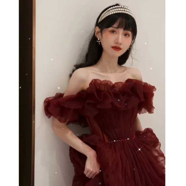 Charming Burgundy Pleated Prom Dresses 2022 A-Line / Princess Off-The-Shoulder Short Sleeve Backless Floor-Length / Long Formal Dresses