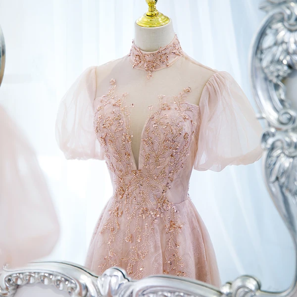 Élégant Rougissant Rose Paillettes Robe De Bal 2022 Princesse Col Haut Perlage Manches Courtes Dos Nu Longue Robe De Ceremonie