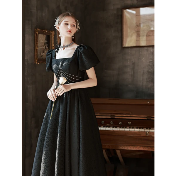 Mode Noire Robe De Bal 2022 Princesse Encolure Carrée Manches Courtes Dos Nu Longue Robe De Ceremonie