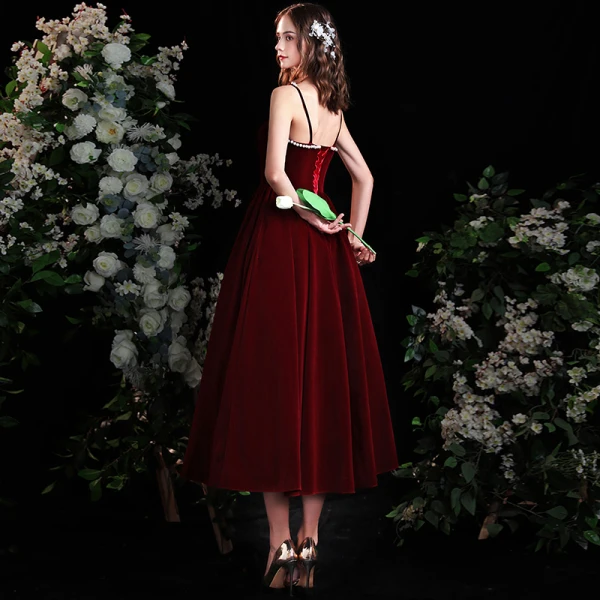 Chic / Beautiful Burgundy Suede Homecoming Graduation Dresses Prom Dresses 2022 A-Line / Princess Spaghetti Straps Pearl Sleeveless Backless Tea-