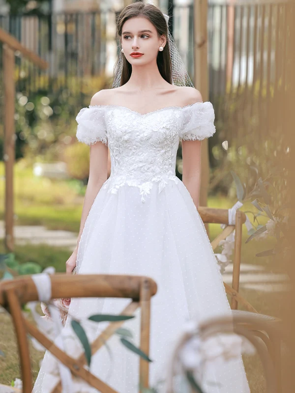 Chic / Beautiful White Lace Flower Wedding Dresses 2022 A-Line / Princess Square Neckline Short Sleeve Backless Floor-Length / Long Wedding