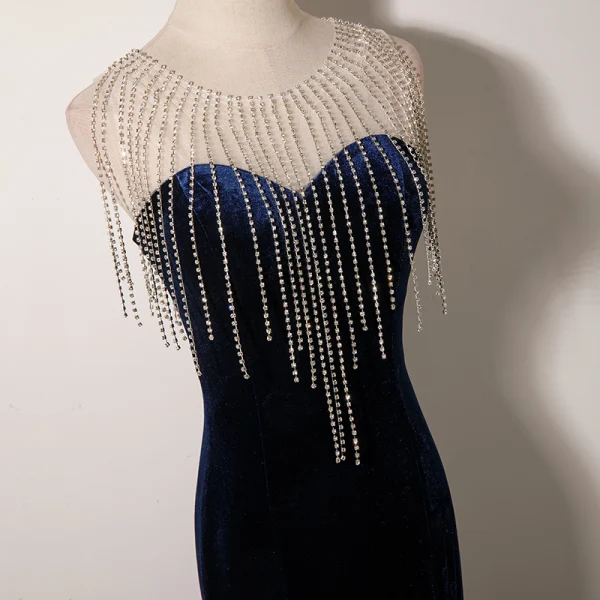Sexy Bleu Marine Daim Robe De Soirée 2022 Trompette / Sirène Encolure Dégagée Sans Manches Faux Diamant Gland Longue Soirée Robe De Ceremonie